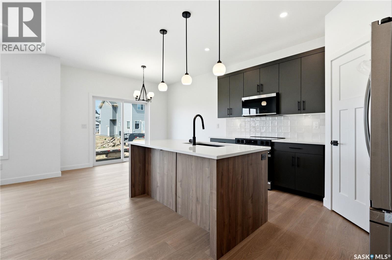 255 Doran Way, Saskatoon, Saskatchewan  S7V 1Z3 - Photo 7 - SK043070