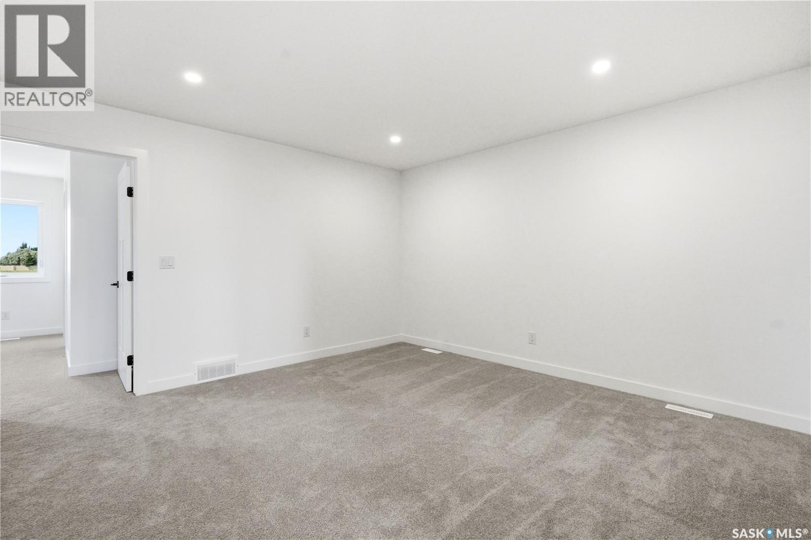 255 Doran Way, Saskatoon, Saskatchewan  S7V 1Z3 - Photo 22 - SK043070