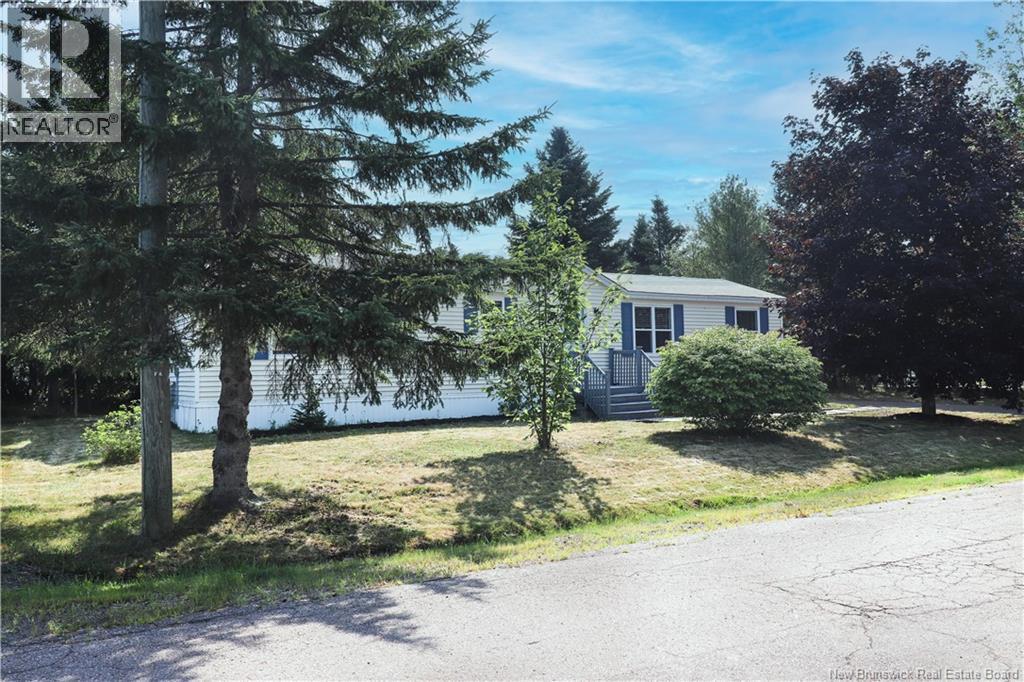 2 Hummingbird Street, Moncton, New Brunswick  E1H 2W9 - Photo 5 - NB145206