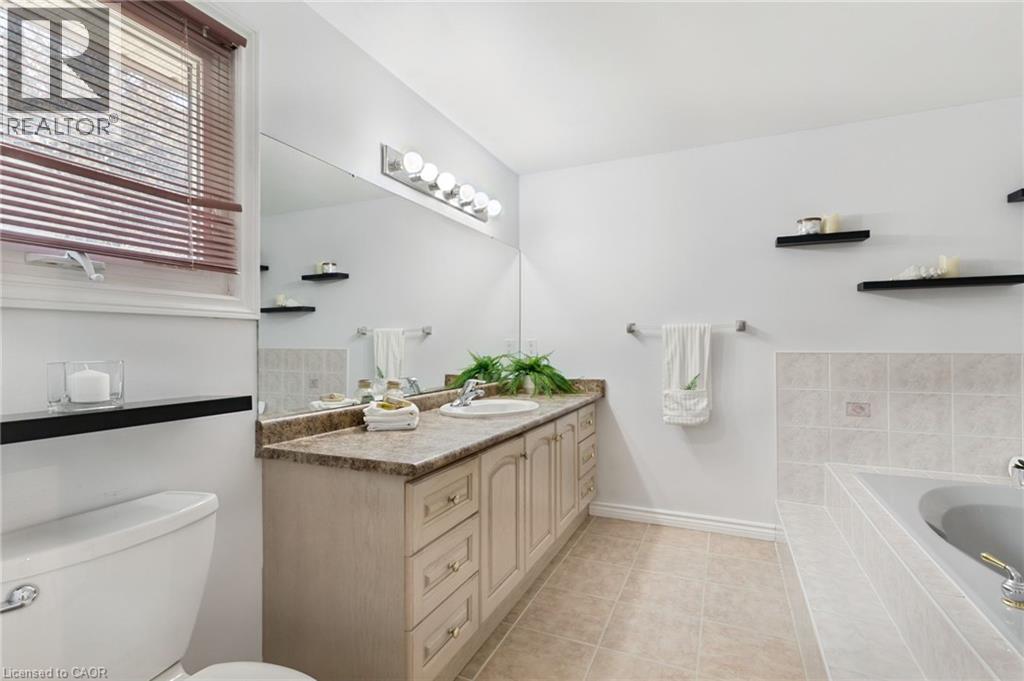2188 Bader Crescent, Burlington, Ontario  L7P 4N6 - Photo 22 - 40851837