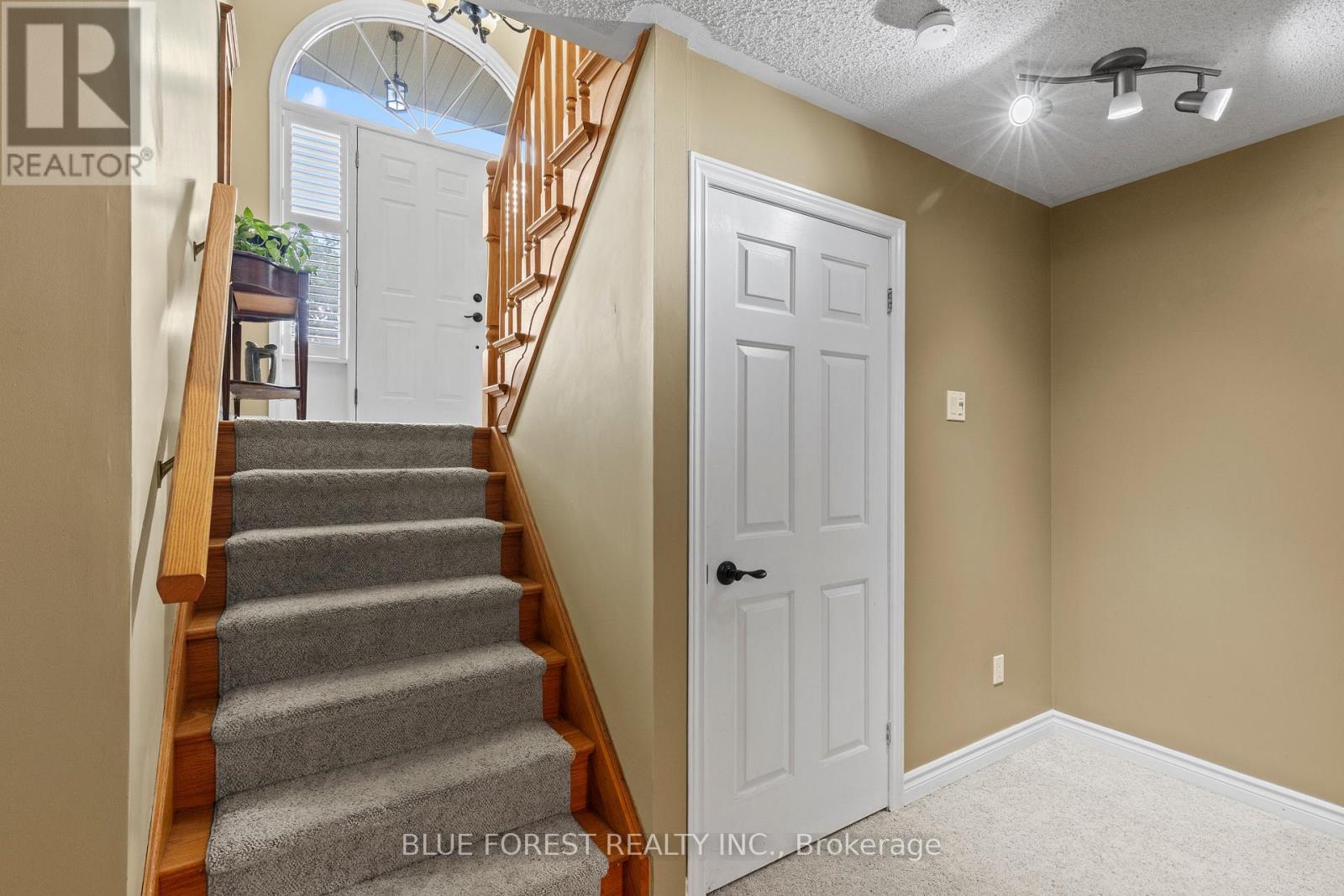 29 Village Gate Crescent, Thames Centre, Ontario  N0L 1G3 - Photo 24 - X13434432
