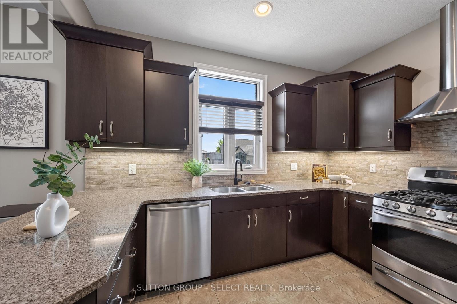 6 Ashwood Crescent, Middlesex Centre, Ontario  N0M 2A0 - Photo 11 - X13632746