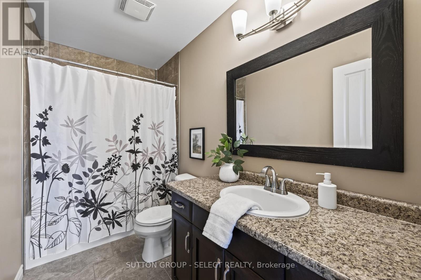 6 Ashwood Crescent, Middlesex Centre, Ontario  N0M 2A0 - Photo 25 - X13632746
