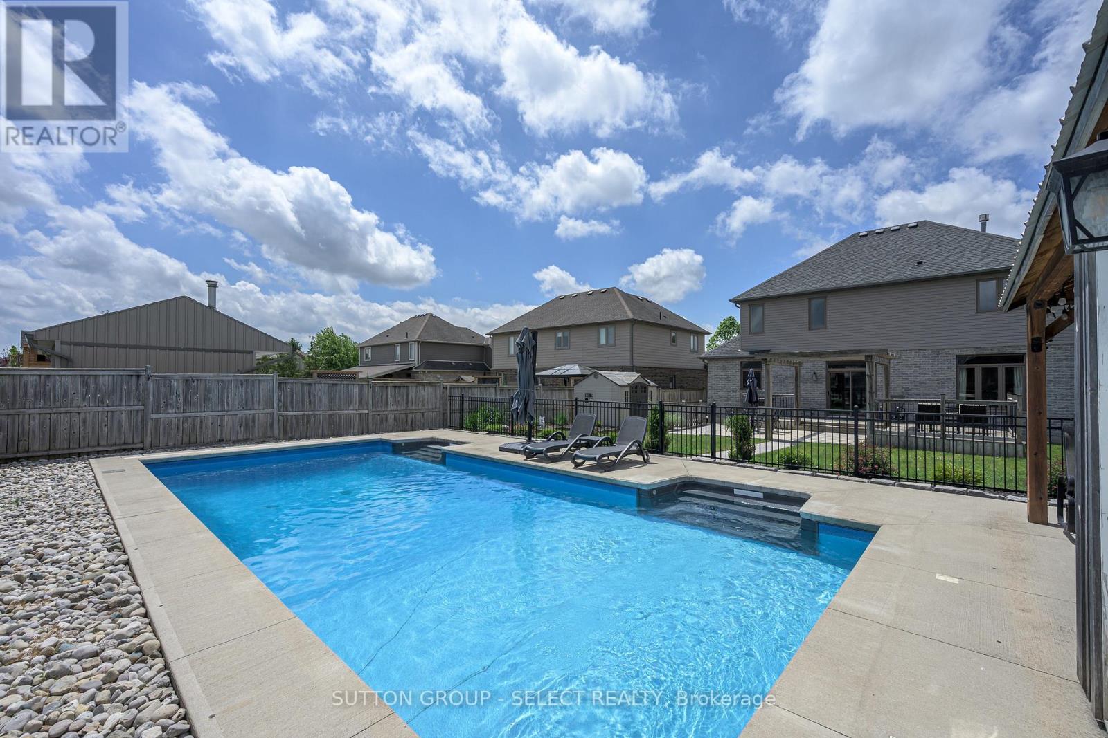 6 Ashwood Crescent, Middlesex Centre, Ontario  N0M 2A0 - Photo 30 - X13632746