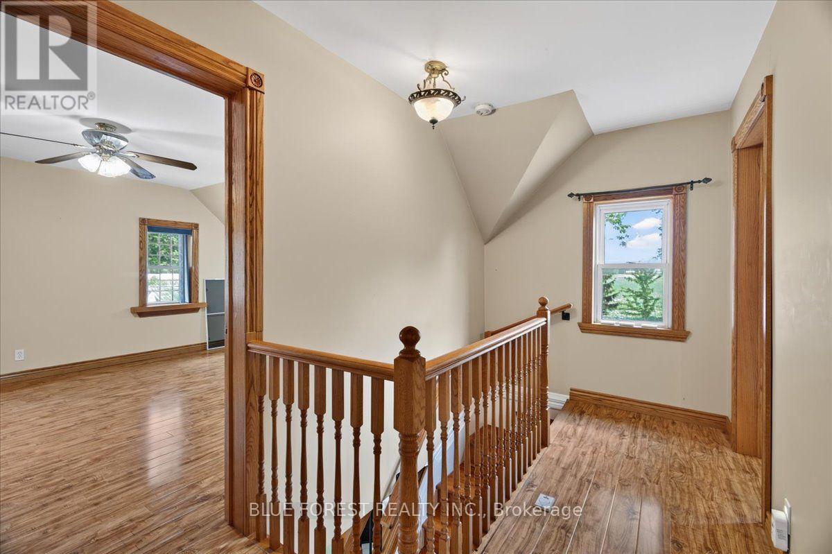 1881 Mary Street, Perth South (Blanshard), Ontario  N0K 1K0 - Photo 24 - X13632770