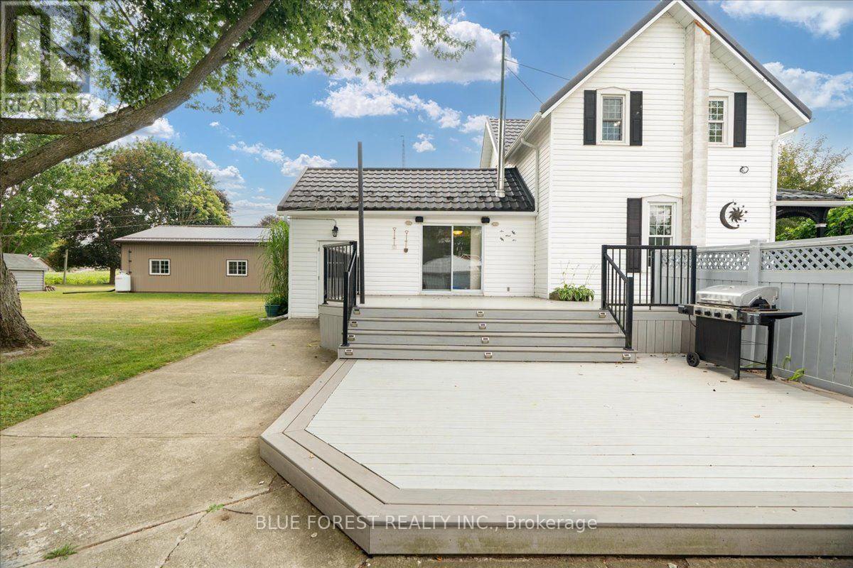 1881 Mary Street, Perth South (Blanshard), Ontario  N0K 1K0 - Photo 36 - X13632770