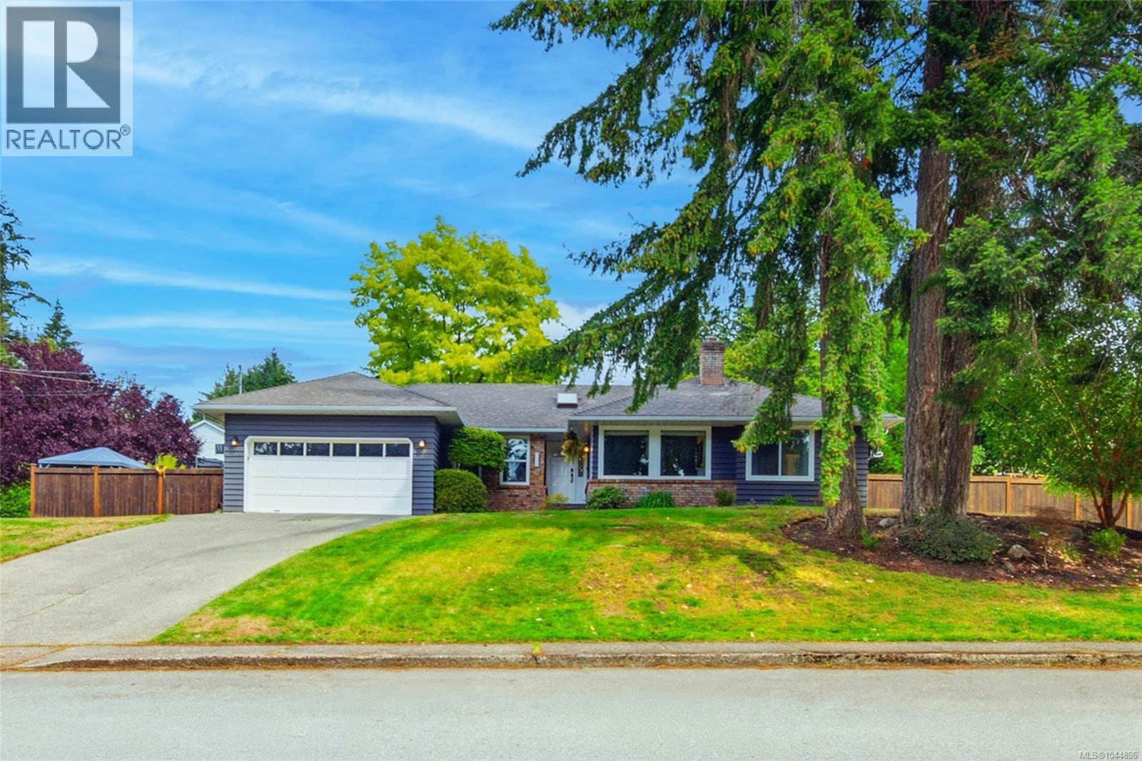 2151 11th Ave, Port Alberni, British Columbia
