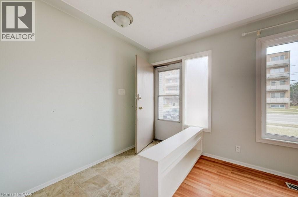 151 Franklin Street N, Kitchener, Ontario  N2A 1Y3 - Photo 3 - 40837135