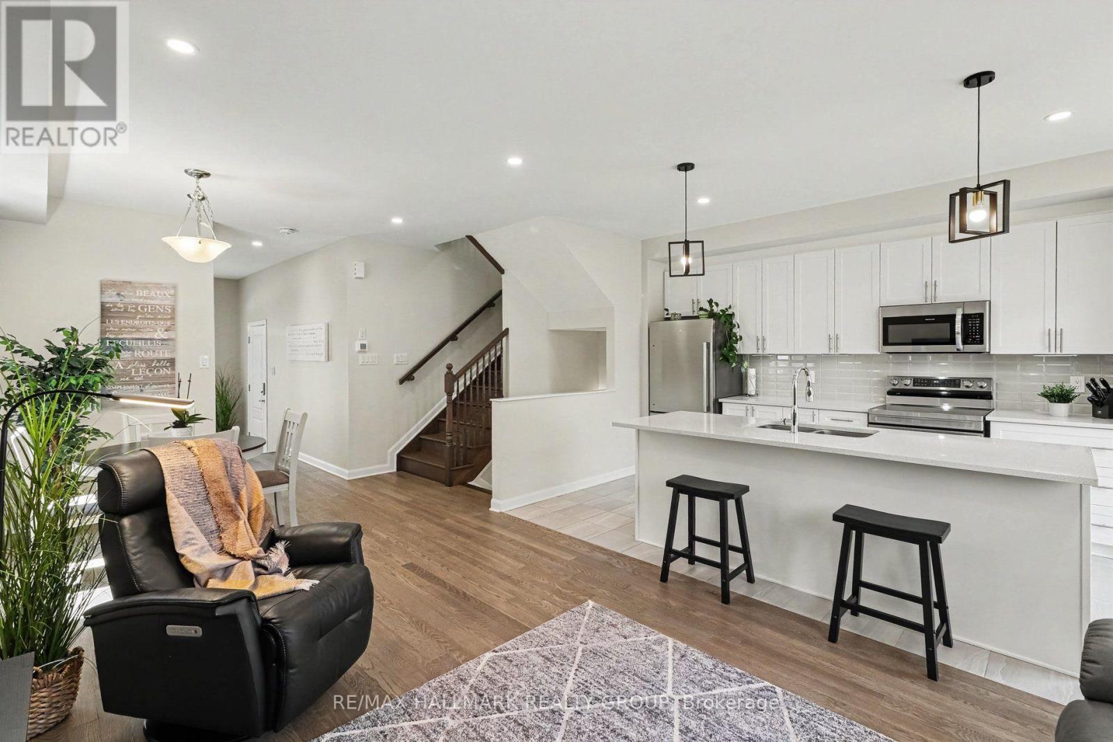 715 Sebastian Street, Ottawa, Ontario  K4A 5L1 - Photo 12 - X13632674