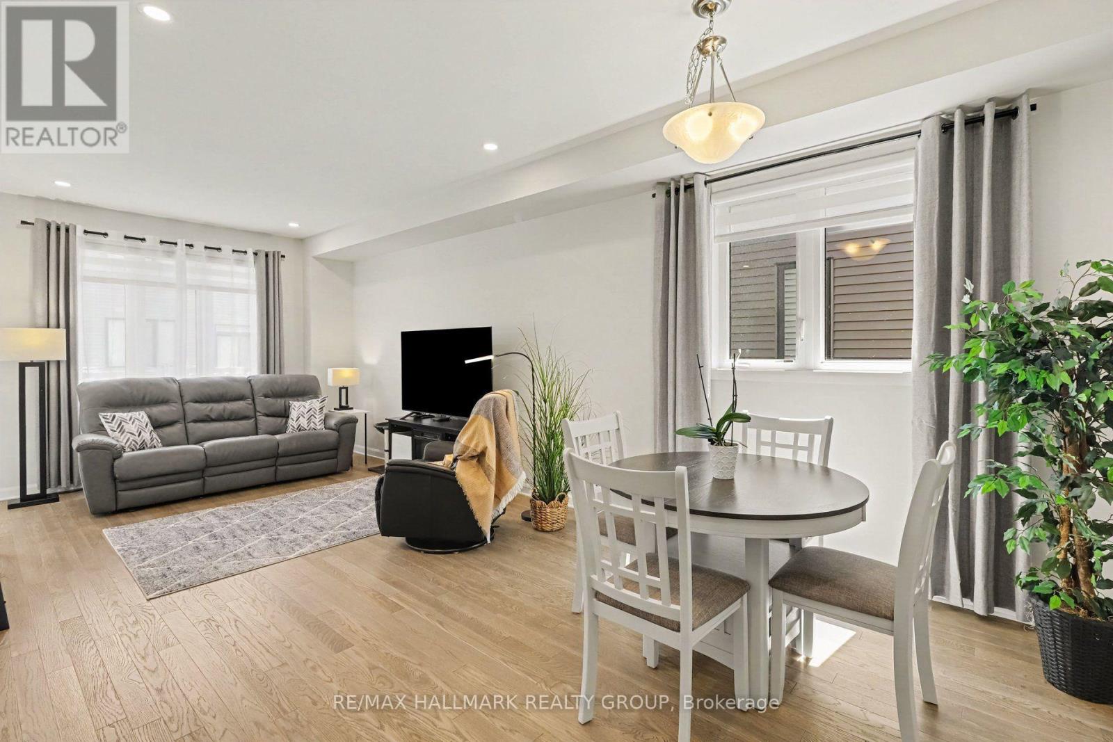 715 Sebastian Street, Ottawa, Ontario  K4A 5L1 - Photo 5 - X13632674