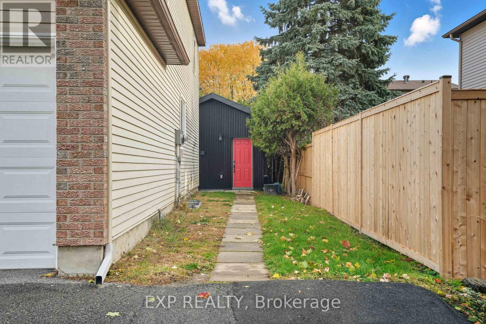 A - 51 RAFTUS SQUARE, Ottawa, Ontario