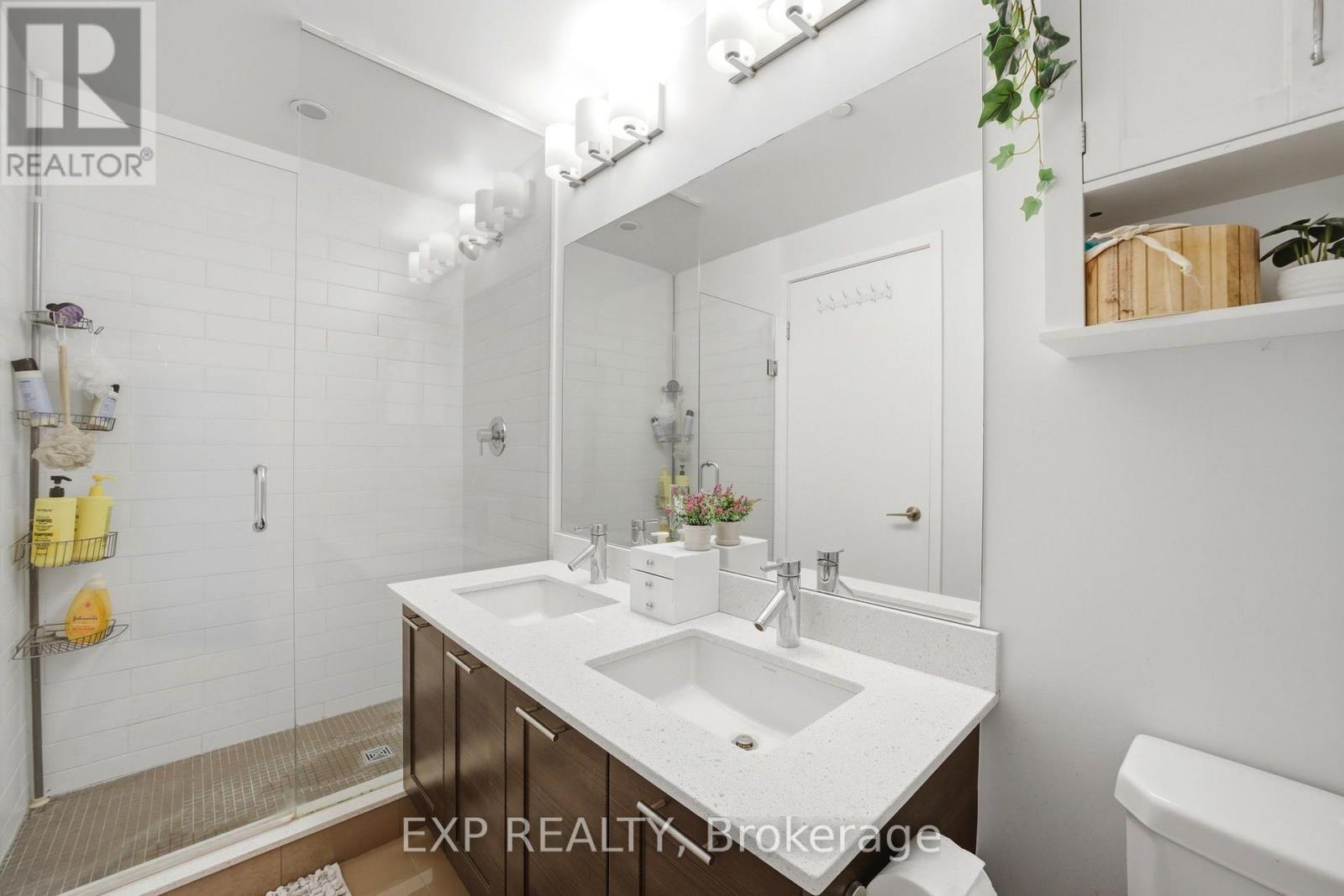 Lph07 - 20 Bruyeres Mews, Toronto, Ontario M5V 0G8 - Photo 27 - C13632738