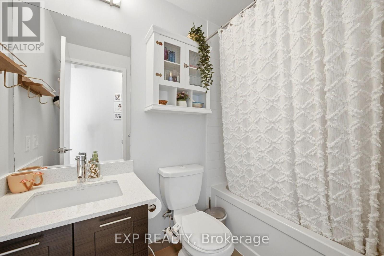 Lph07 - 20 Bruyeres Mews, Toronto, Ontario M5V 0G8 - Photo 31 - C13632738
