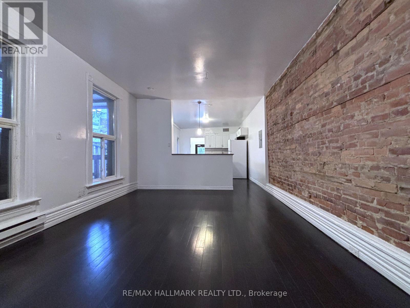 2 - 122 Baldwin Street, Toronto, Ontario  M5T 1L6 - Photo 2 - C13632786