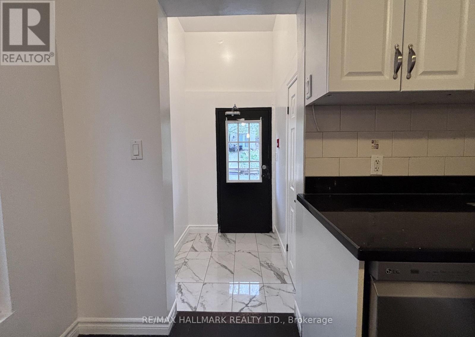 2 - 122 Baldwin Street, Toronto, Ontario  M5T 1L6 - Photo 6 - C13632786