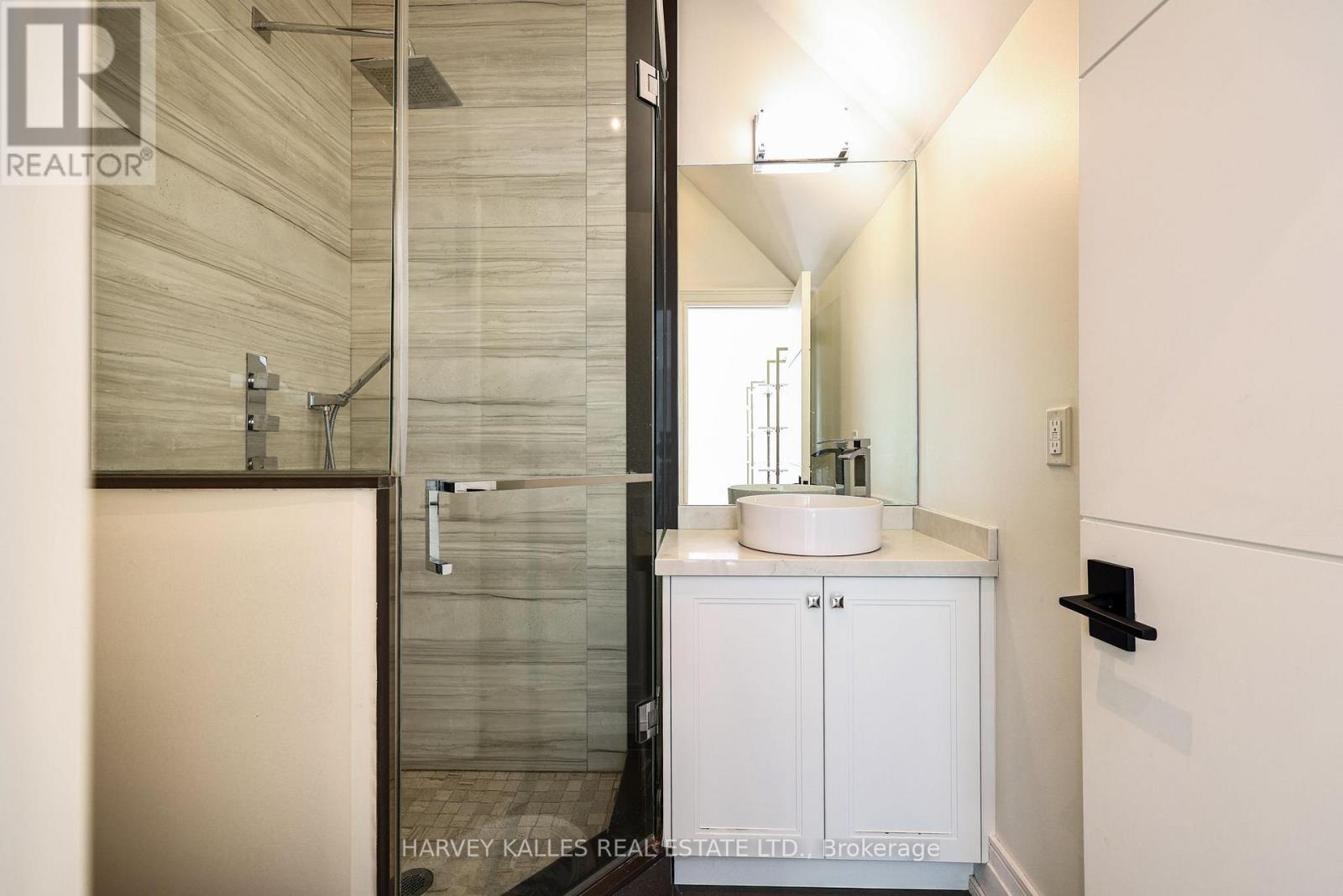 42 Carmichael Avenue, Toronto (Bedford Park-Nortown), Ontario  M5M 2W7 - Photo 31 - C13632810