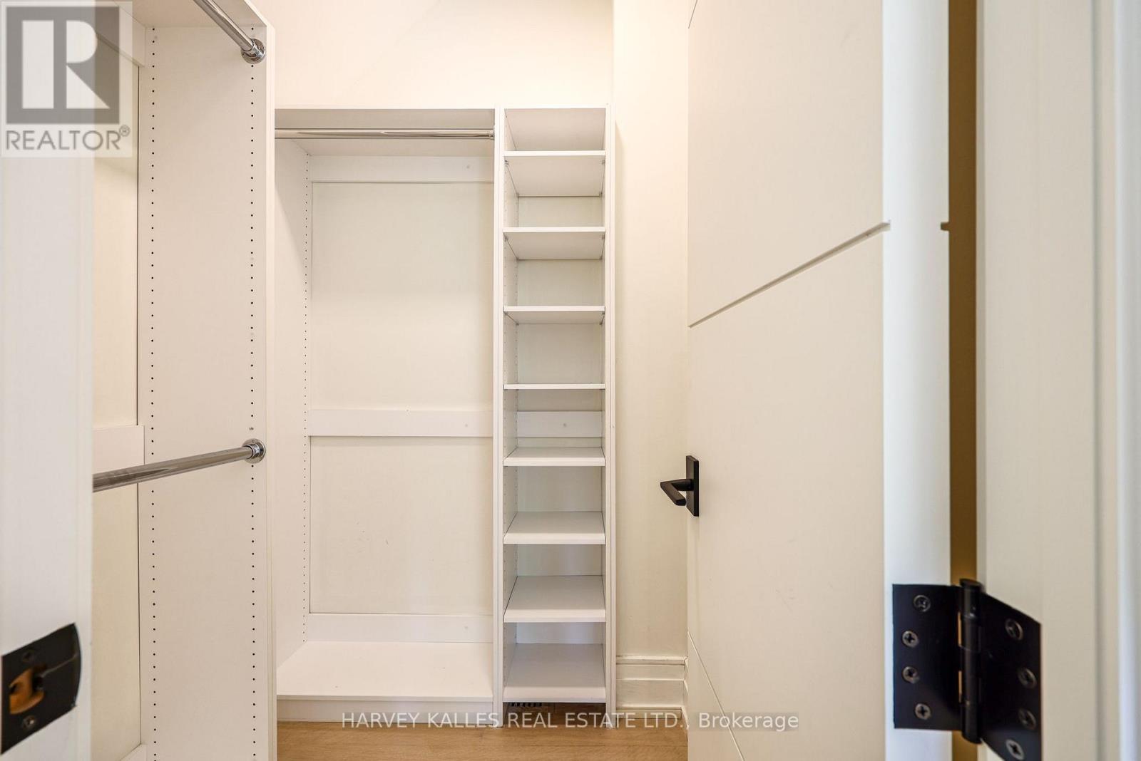 42 Carmichael Avenue, Toronto (Bedford Park-Nortown), Ontario  M5M 2W7 - Photo 35 - C13632810