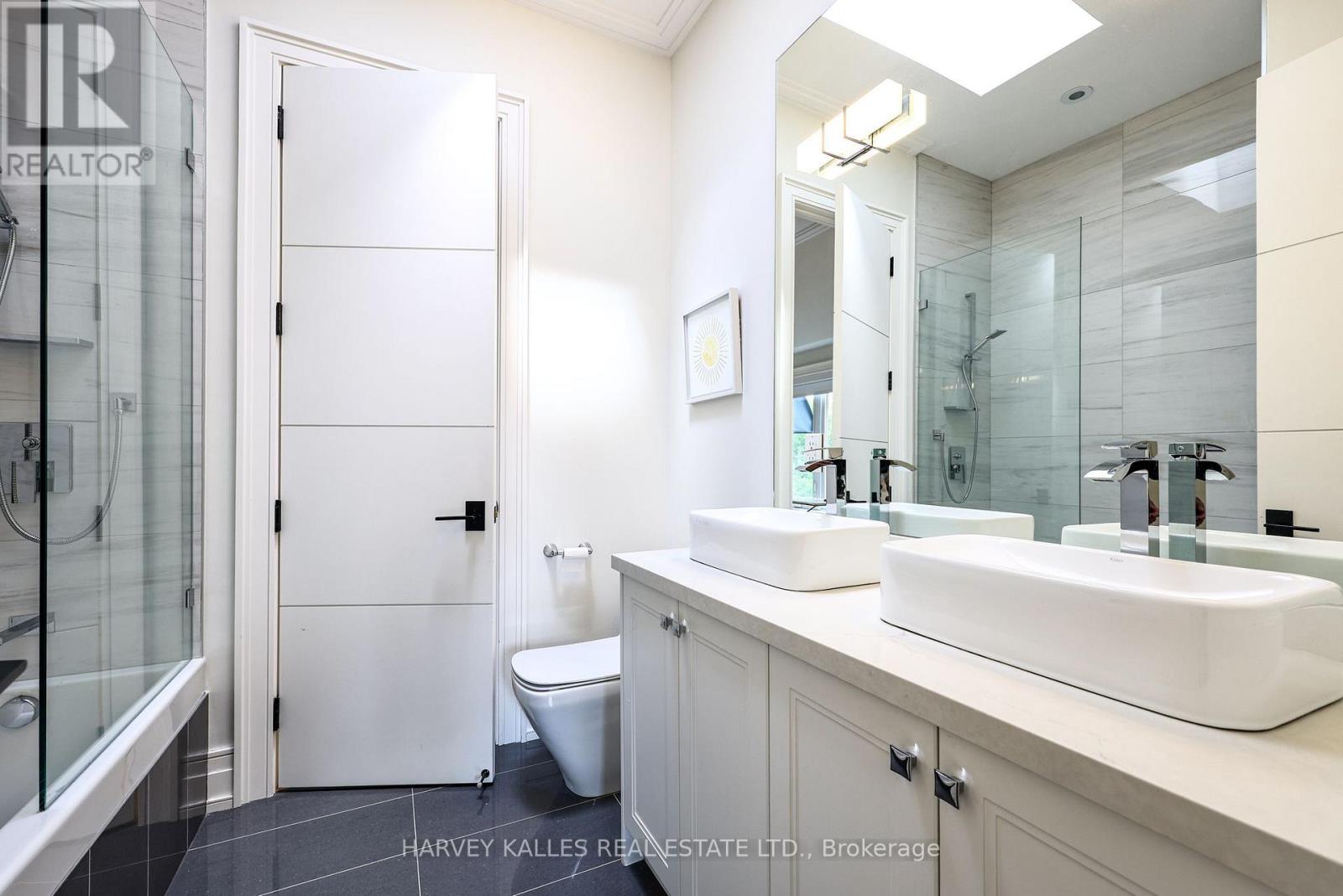 42 Carmichael Avenue, Toronto (Bedford Park-Nortown), Ontario  M5M 2W7 - Photo 36 - C13632810
