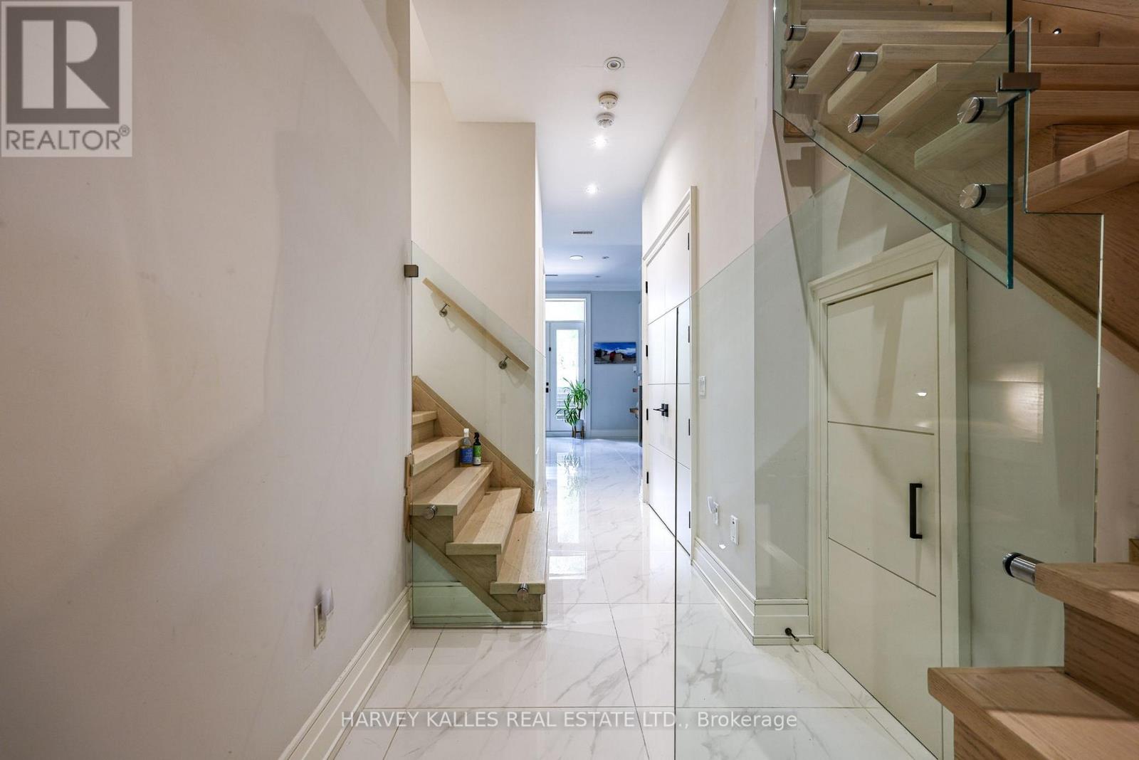 42 Carmichael Avenue, Toronto (Bedford Park-Nortown), Ontario  M5M 2W7 - Photo 41 - C13632810
