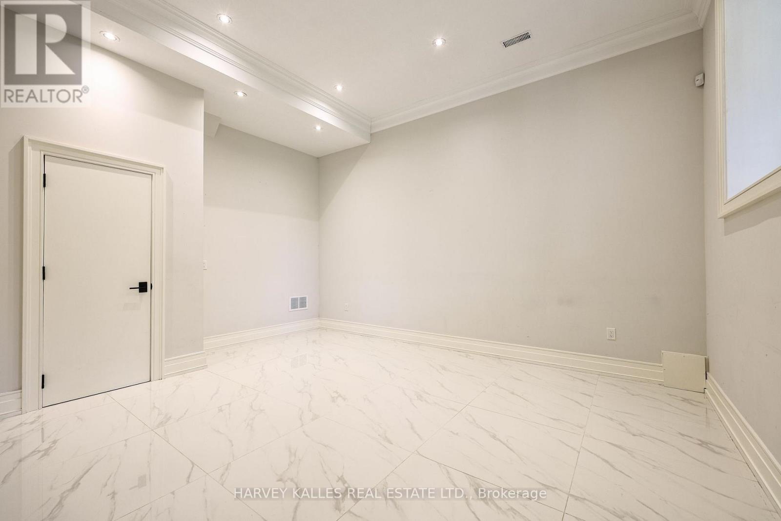 42 Carmichael Avenue, Toronto (Bedford Park-Nortown), Ontario  M5M 2W7 - Photo 45 - C13632810