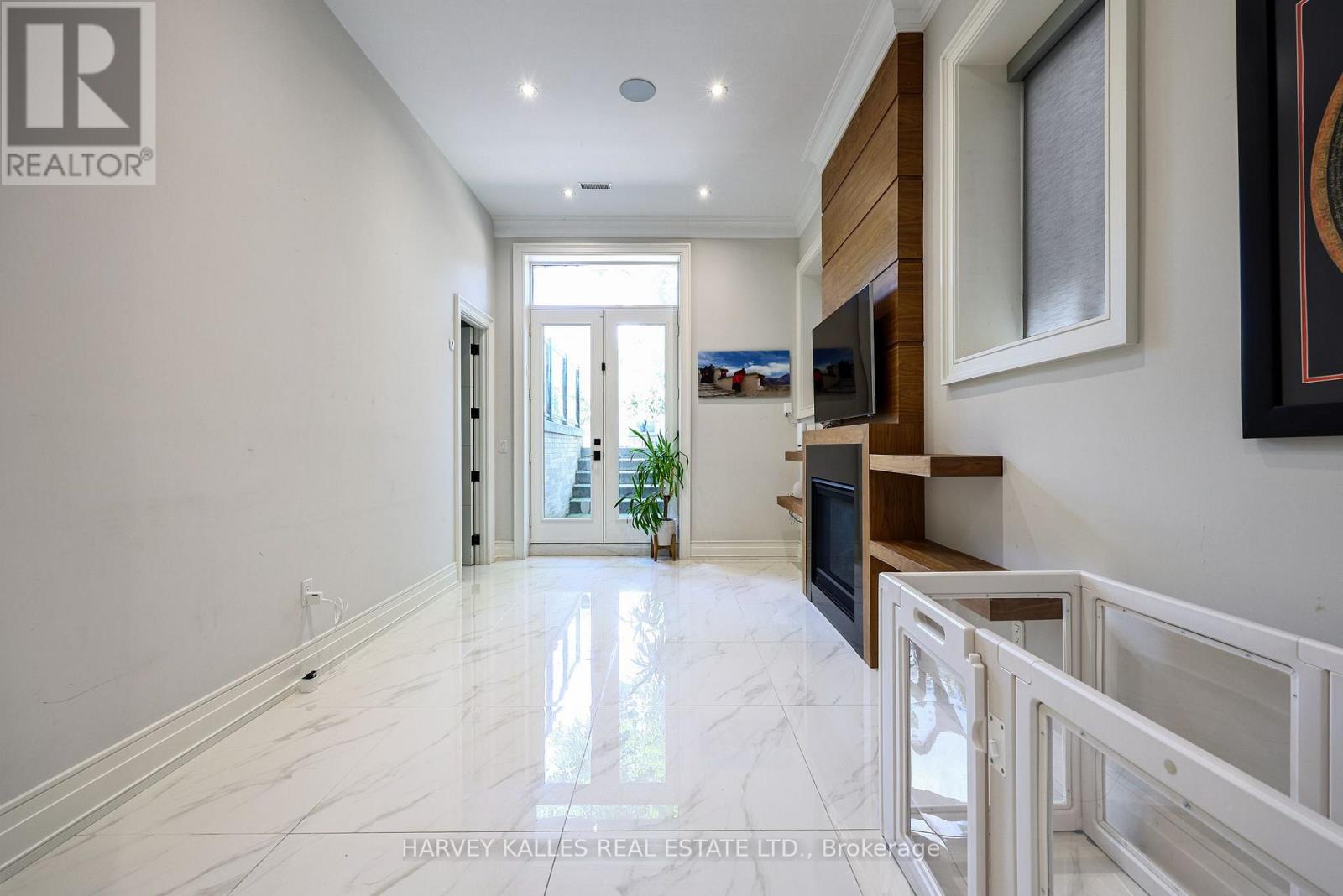 42 Carmichael Avenue, Toronto (Bedford Park-Nortown), Ontario  M5M 2W7 - Photo 46 - C13632810