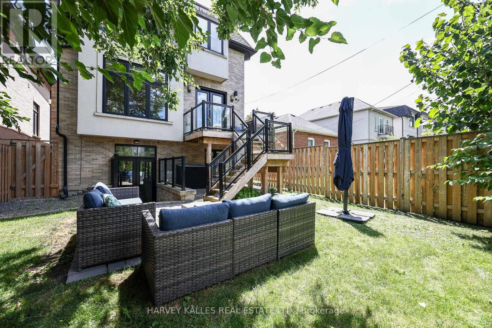 42 Carmichael Avenue, Toronto (Bedford Park-Nortown), Ontario  M5M 2W7 - Photo 49 - C13632810