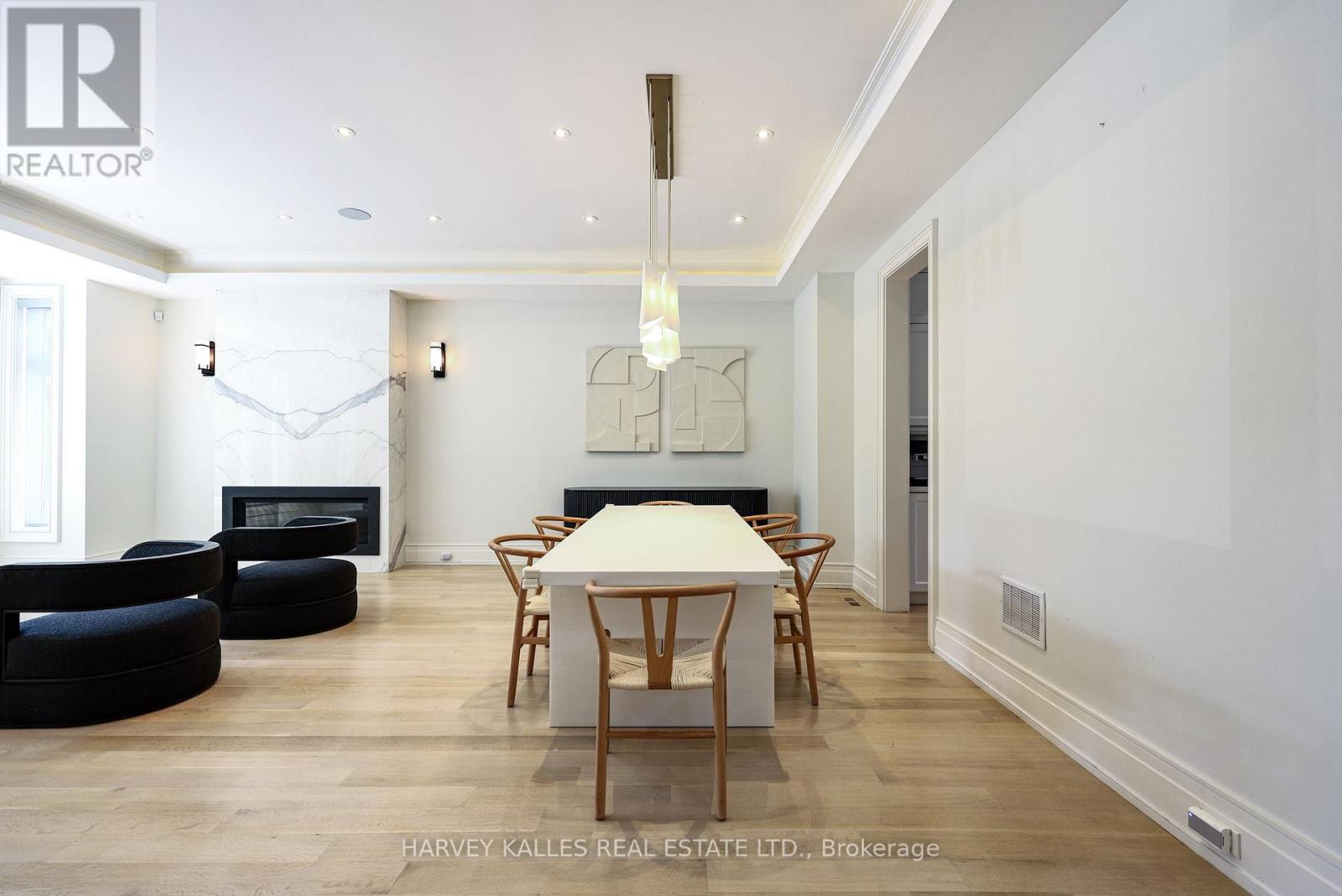 42 Carmichael Avenue, Toronto (Bedford Park-Nortown), Ontario  M5M 2W7 - Photo 7 - C13632810