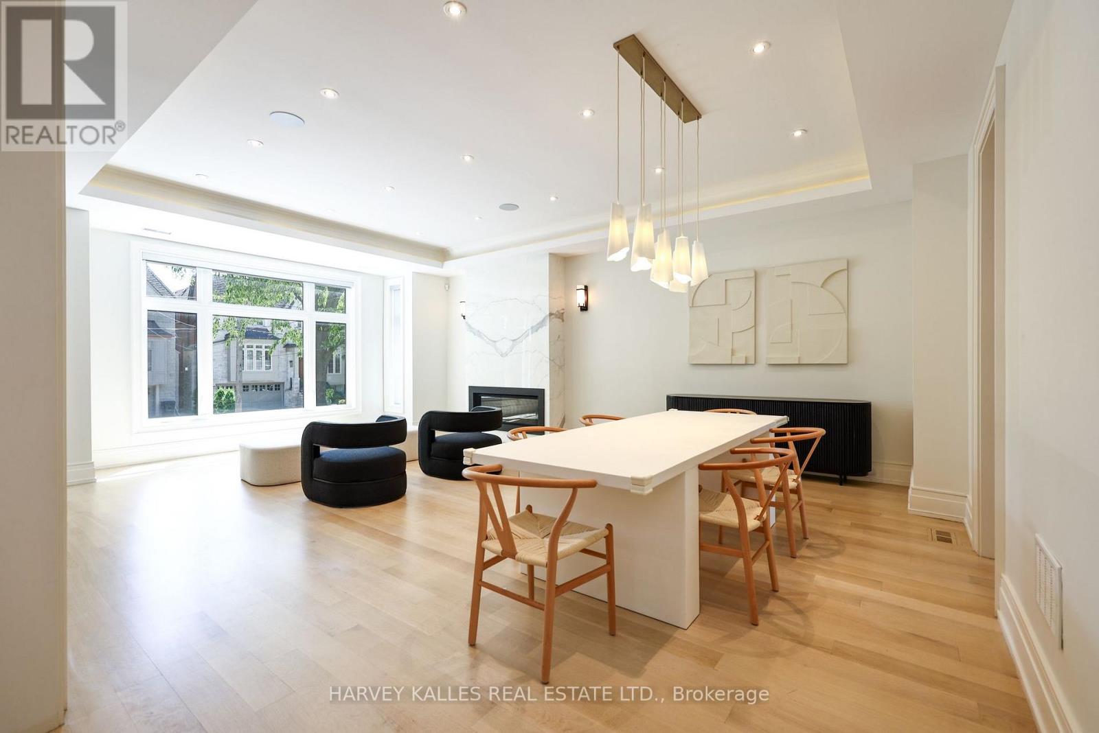 42 Carmichael Avenue, Toronto (Bedford Park-Nortown), Ontario  M5M 2W7 - Photo 8 - C13632810