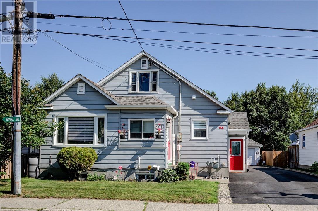 64 Desjardins, Garson, Ontario