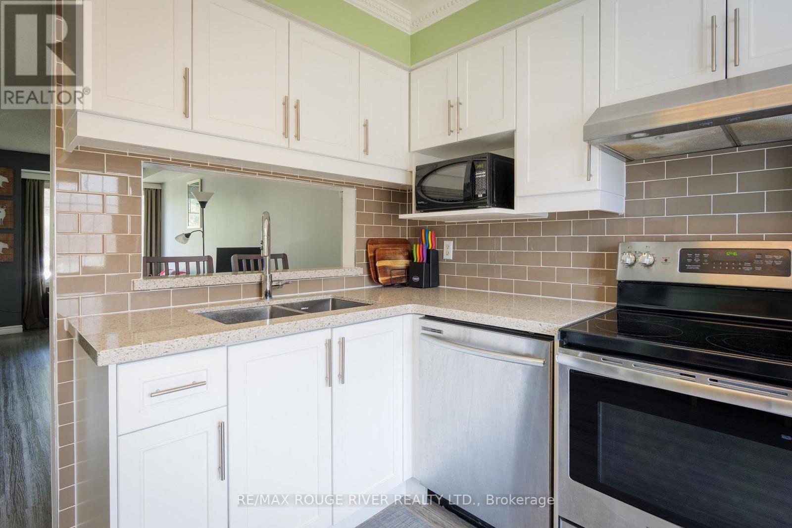 91 - 23 Hedge End Road, Toronto, Ontario M1B 5Z4 - Photo 4 - E13632660