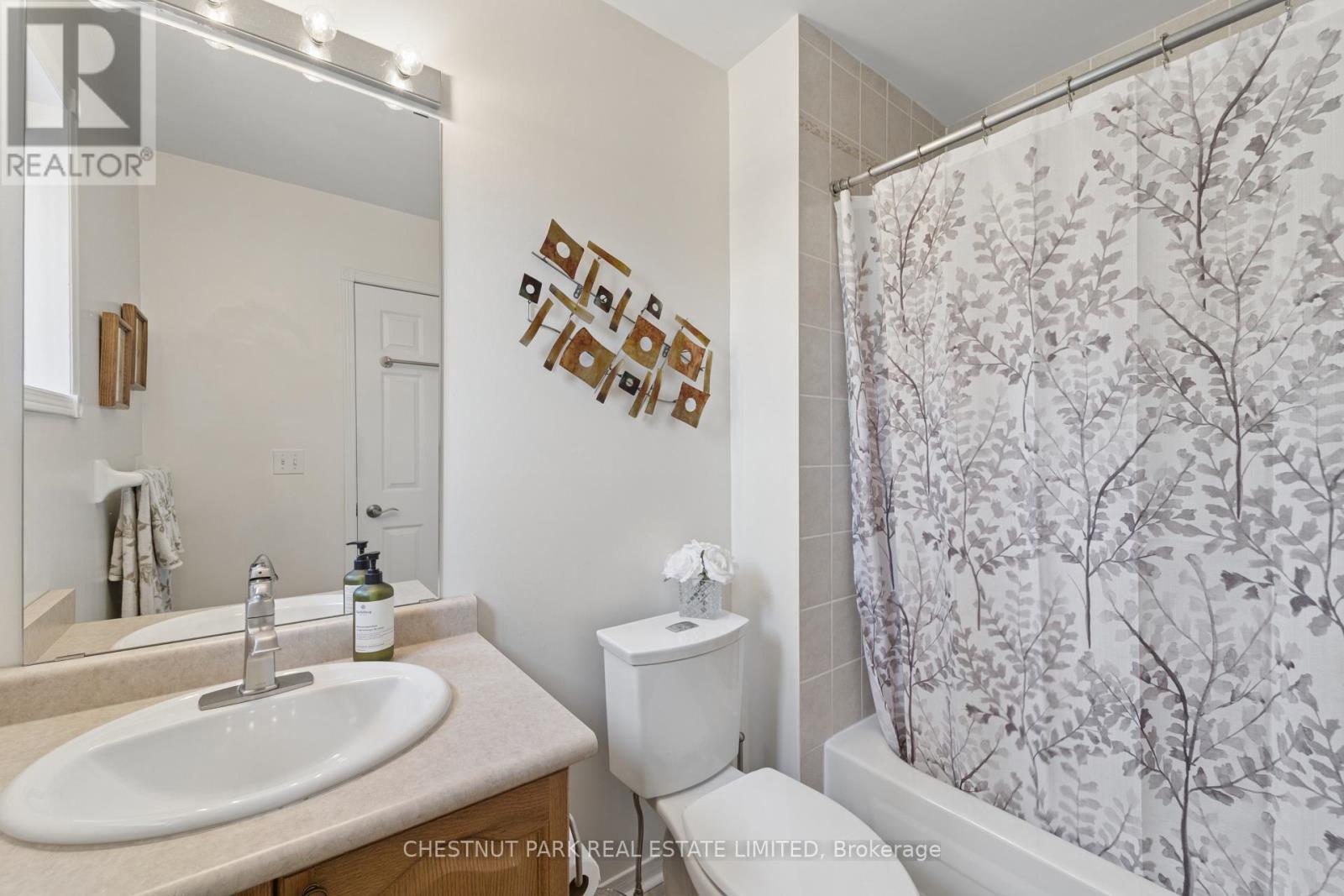 52 Bexley Crescent, Whitby, Ontario  L1M 2C6 - Photo 22 - E13632666