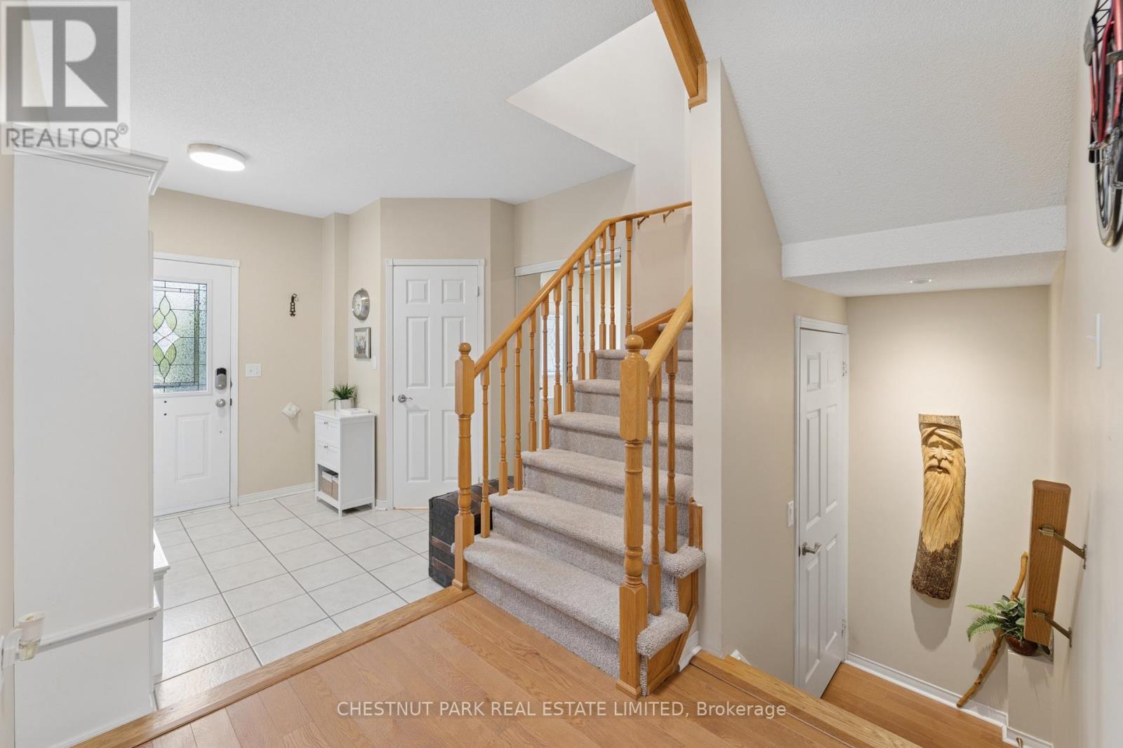 52 Bexley Crescent, Whitby, Ontario  L1M 2C6 - Photo 6 - E13632666