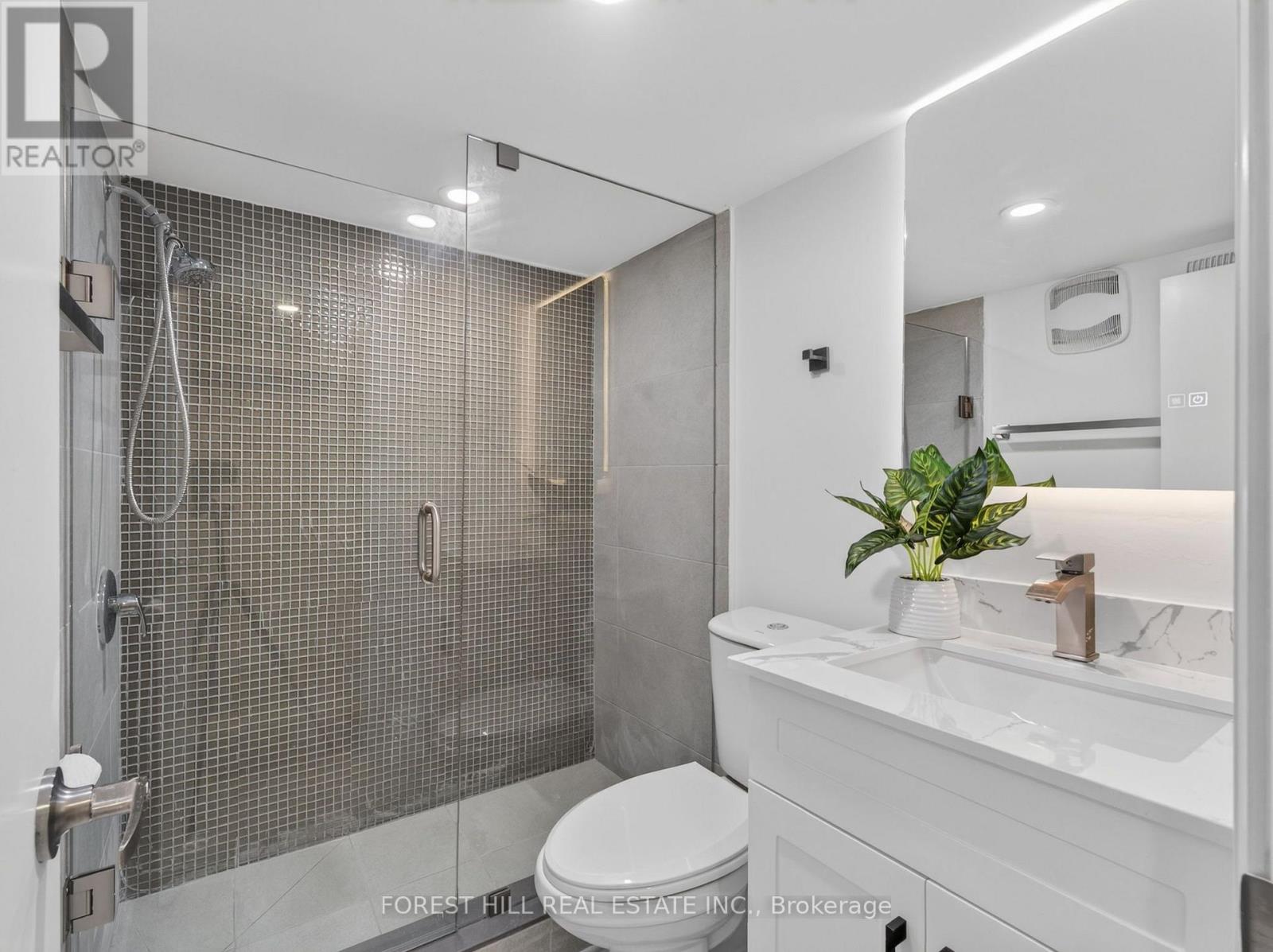 54 Chatham Avenue, Toronto, Ontario  M4J 1K6 - Photo 37 - E13632688