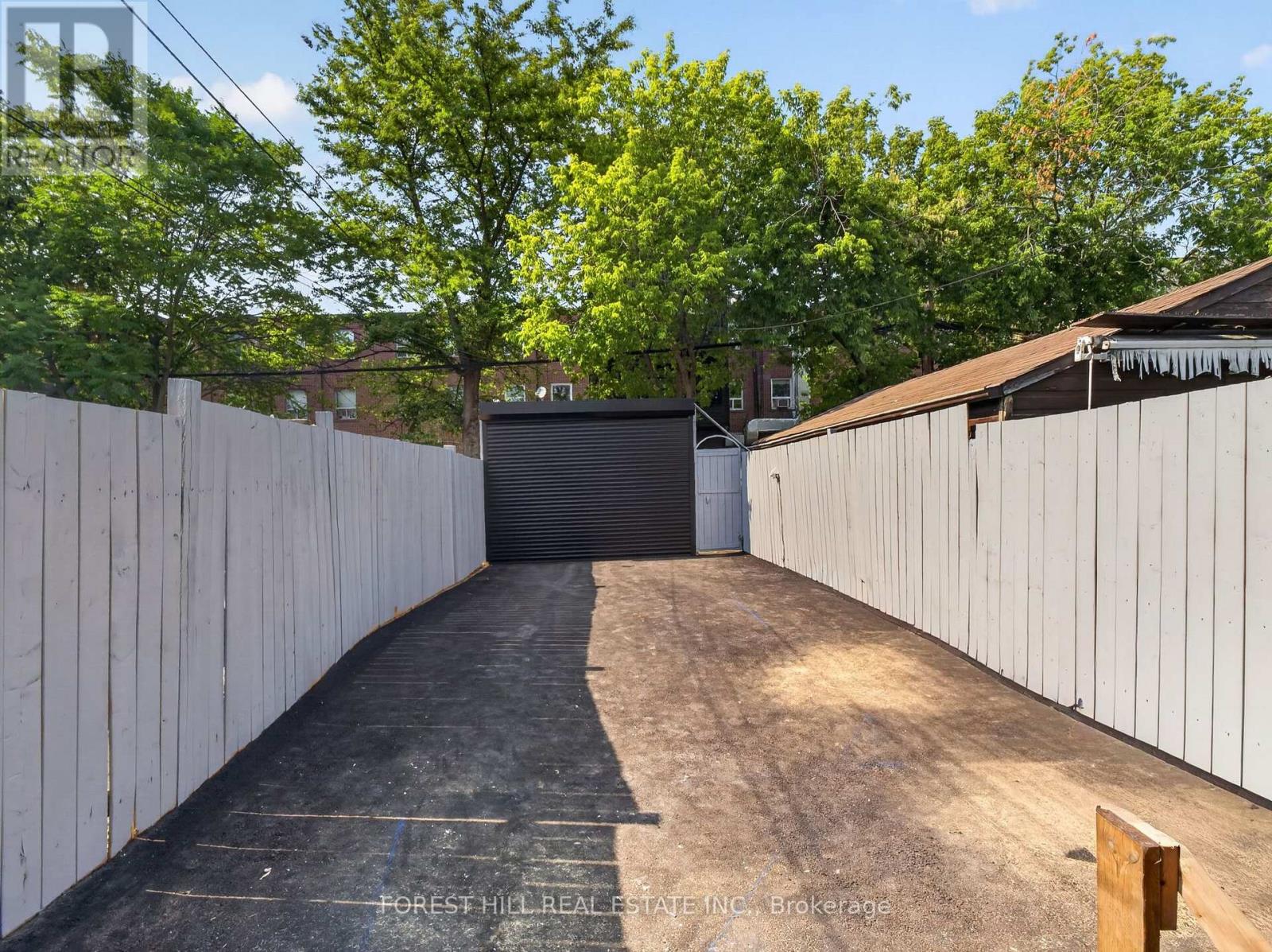 54 Chatham Avenue, Toronto, Ontario  M4J 1K6 - Photo 42 - E13632688