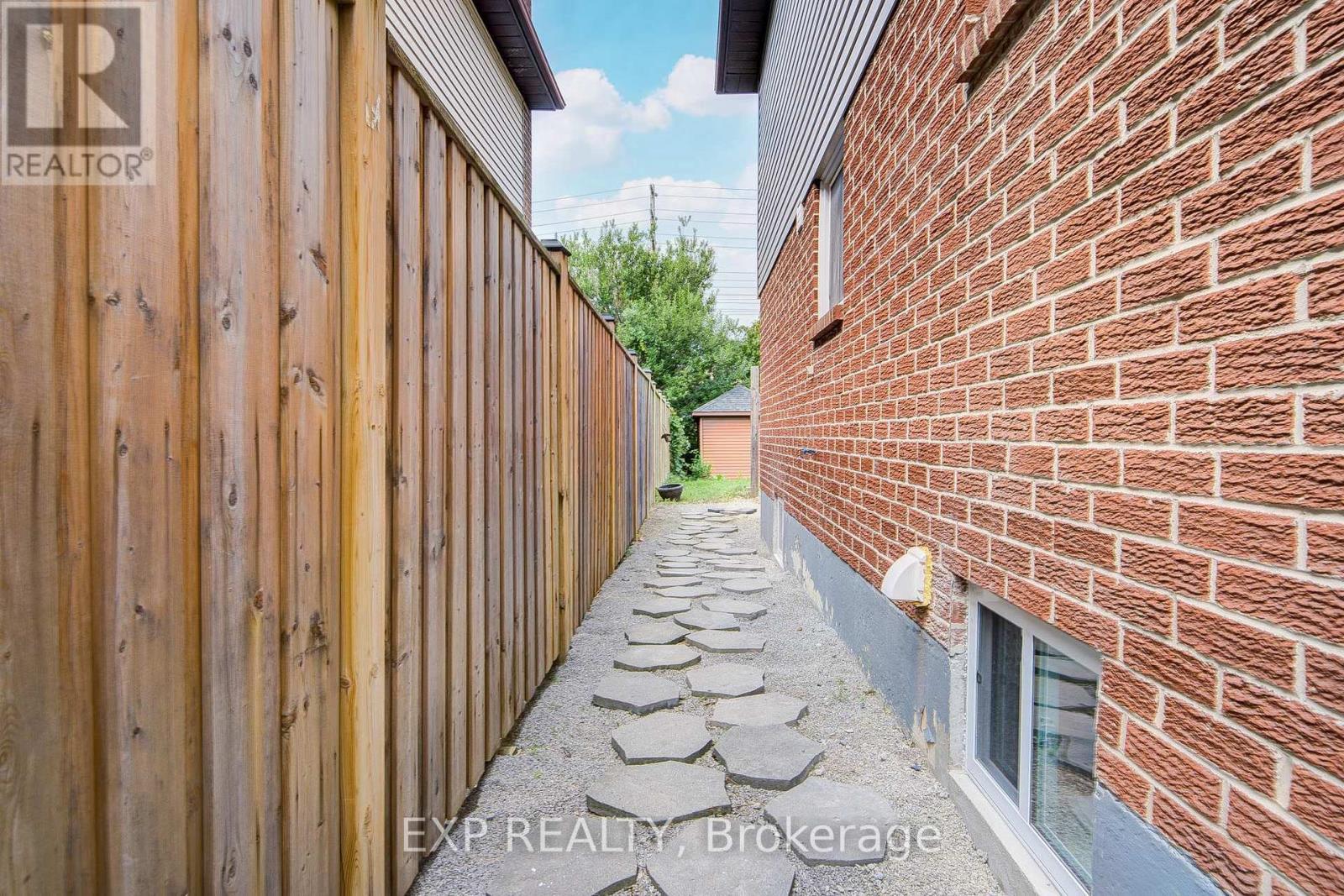 1132 Cedarcroft Crescent, Pickering, Ontario  L1X 1R8 - Photo 44 - E13632704