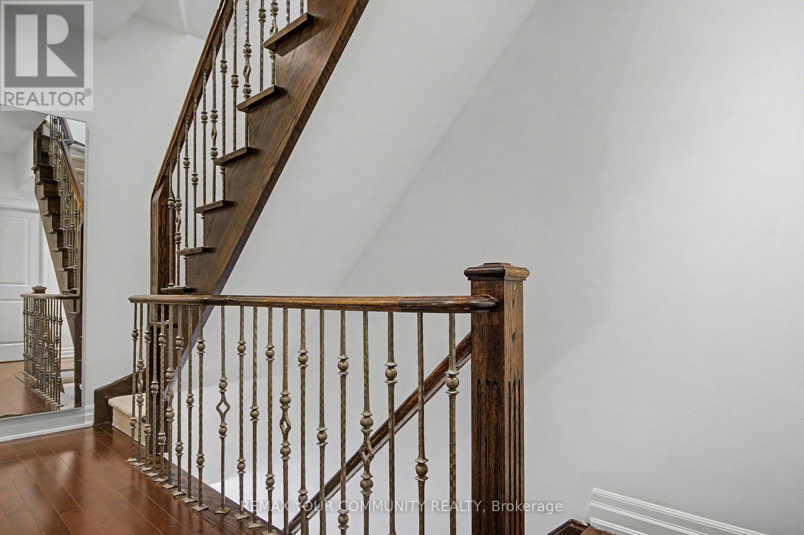 1079 Broadview Avenue, Toronto, Ontario  M4K 2S4 - Photo 22 - E13632754