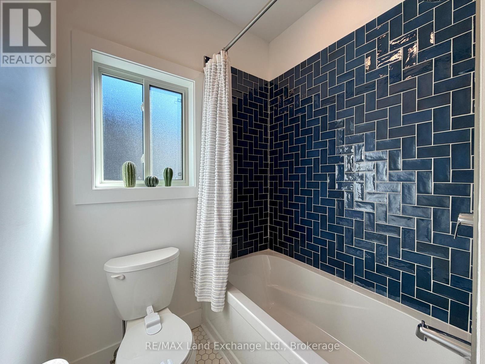407 Ridge Street, Saugeen Shores, Ontario  N0H 2C3 - Photo 17 - X13632640