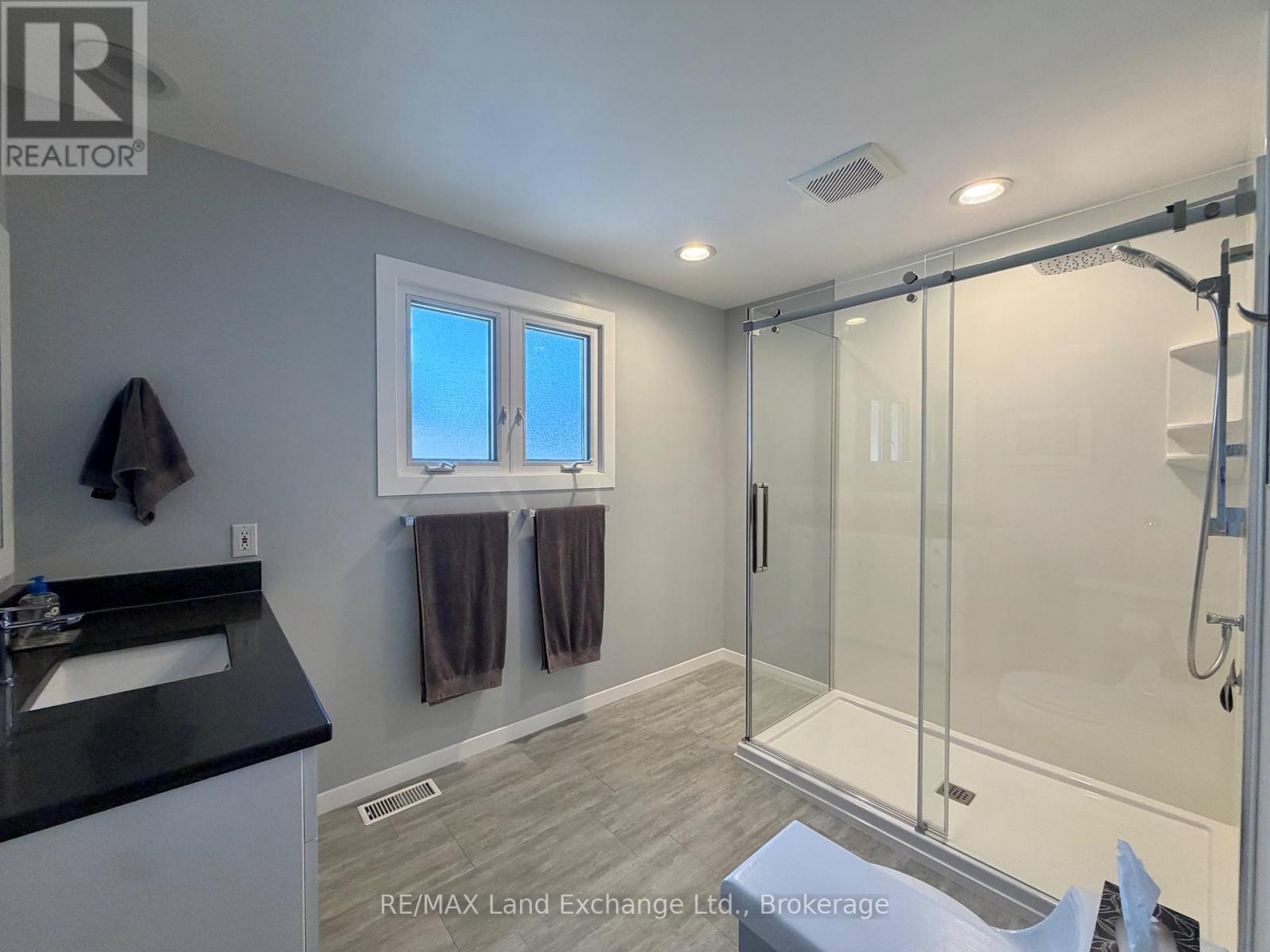 426 Catherine Street, Saugeen Shores, Ontario  N0H 2C1 - Photo 16 - X13632644