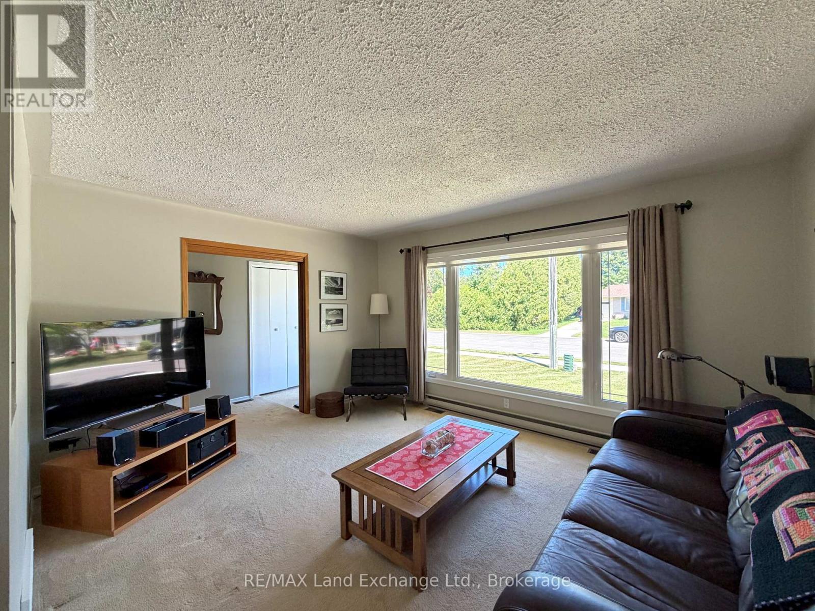 426 Catherine Street, Saugeen Shores, Ontario  N0H 2C1 - Photo 9 - X13632644