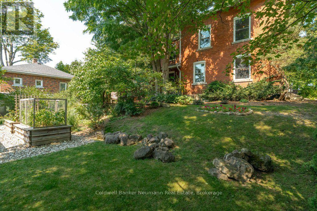 96 Grove Street, Guelph (St. George's), Ontario  N1E 2W5 - Photo 47 - X13632694