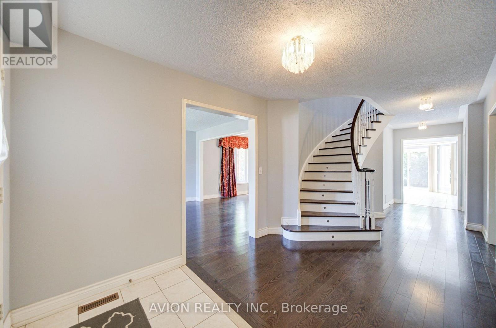 29 Charrington Crescent, Markham (Unionville), Ontario  L3R 0R2 - Photo 10 - N13632734