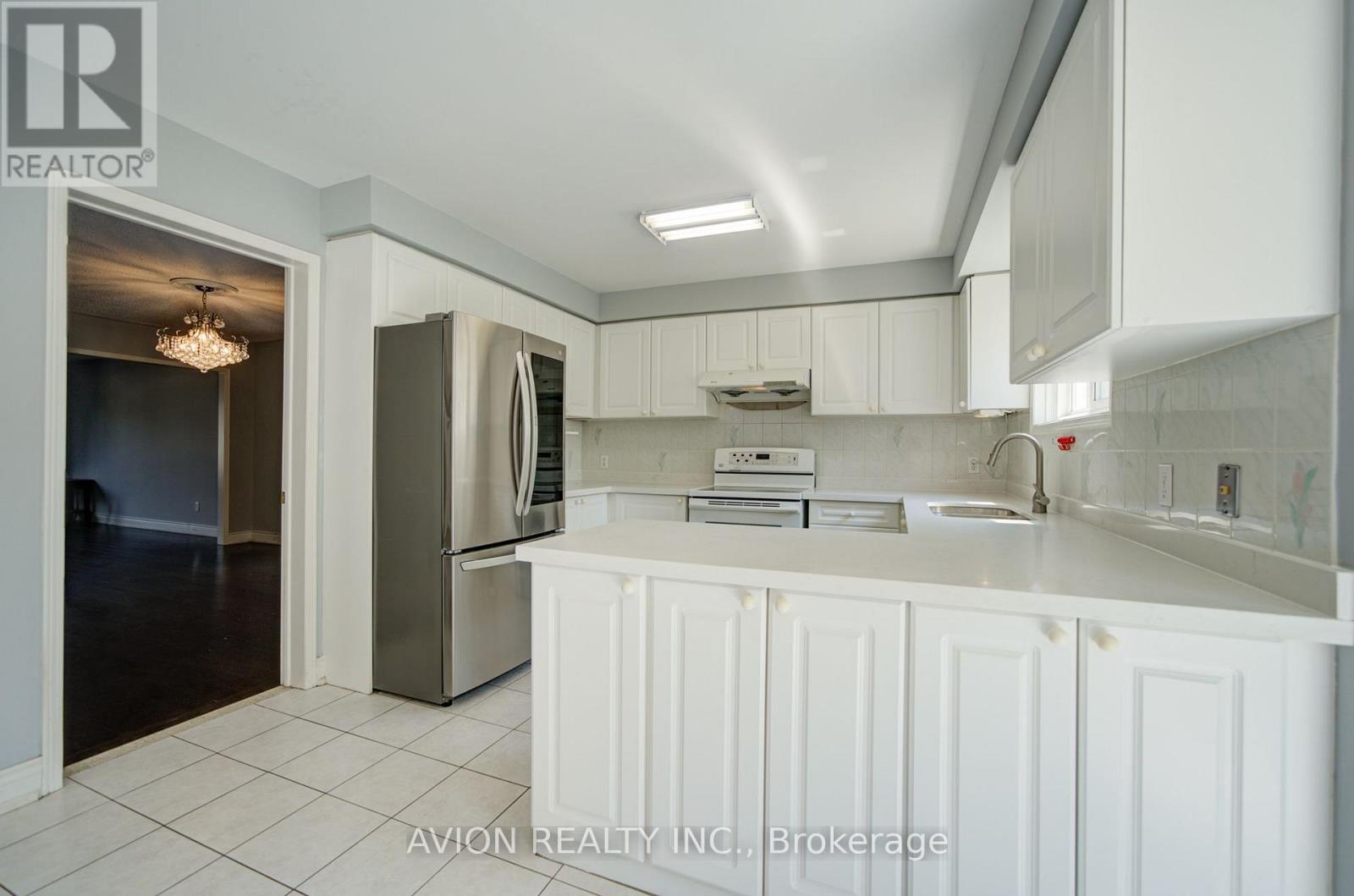 29 Charrington Crescent, Markham (Unionville), Ontario  L3R 0R2 - Photo 13 - N13632734