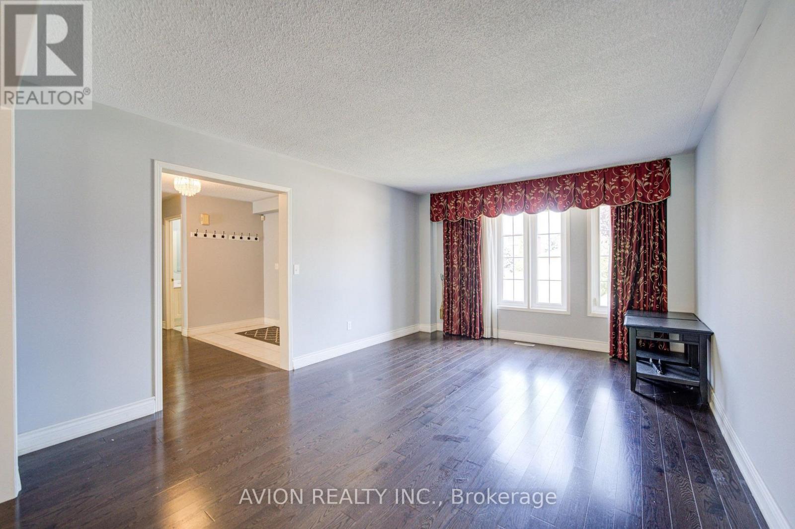 29 Charrington Crescent, Markham (Unionville), Ontario  L3R 0R2 - Photo 4 - N13632734