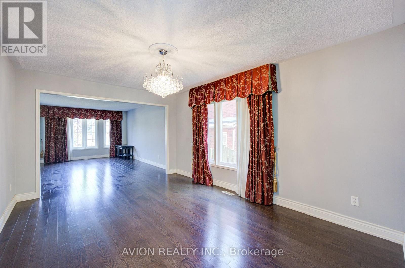 29 Charrington Crescent, Markham (Unionville), Ontario  L3R 0R2 - Photo 8 - N13632734