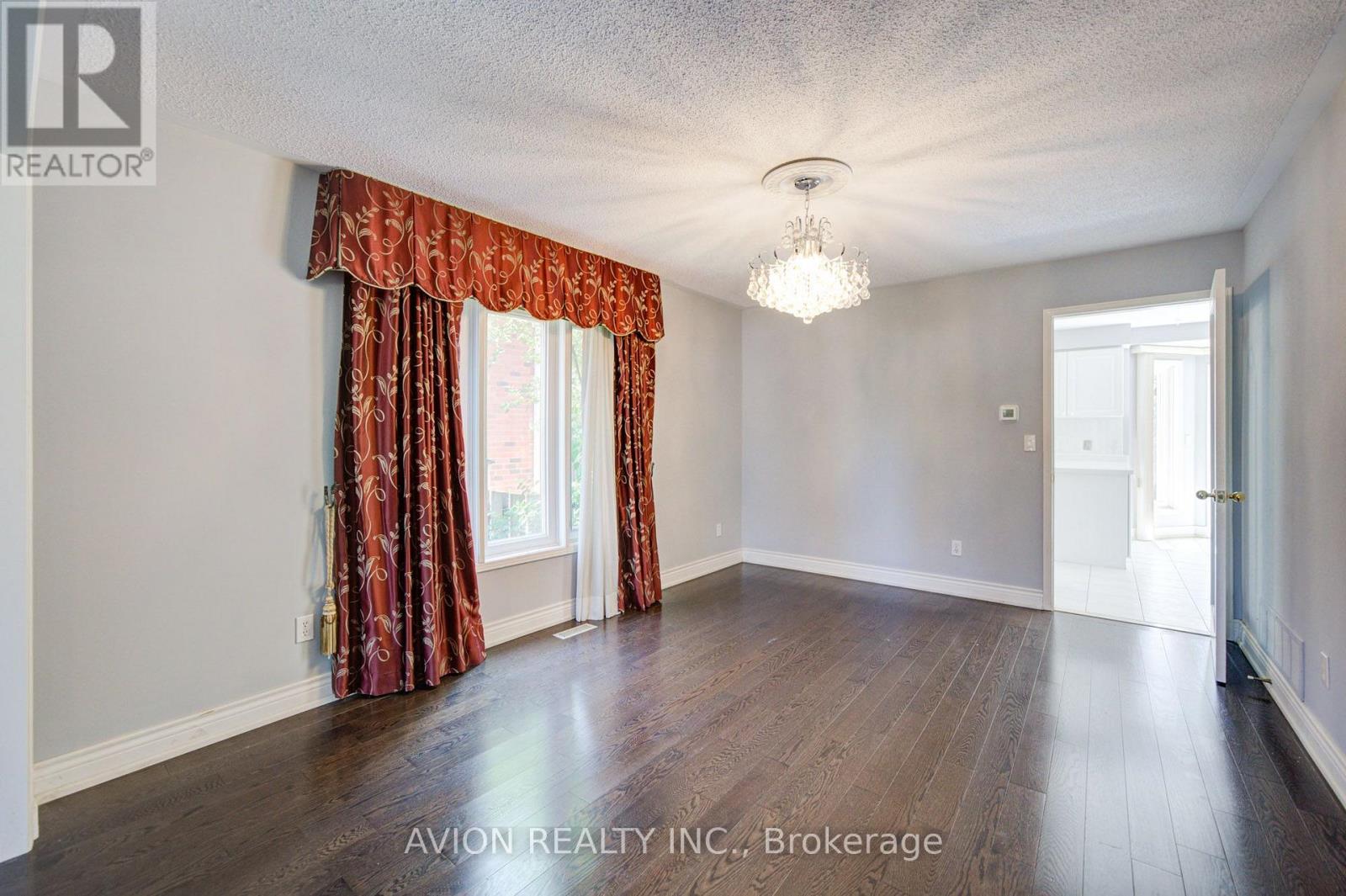 29 Charrington Crescent, Markham (Unionville), Ontario  L3R 0R2 - Photo 9 - N13632734
