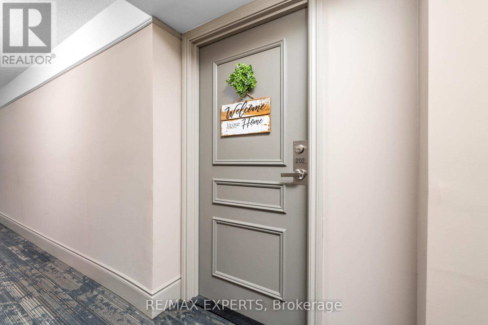 202 - 8026 Kipling Avenue, Vaughan, Ontario  L4L 2A1 - Photo 2 - N13632812