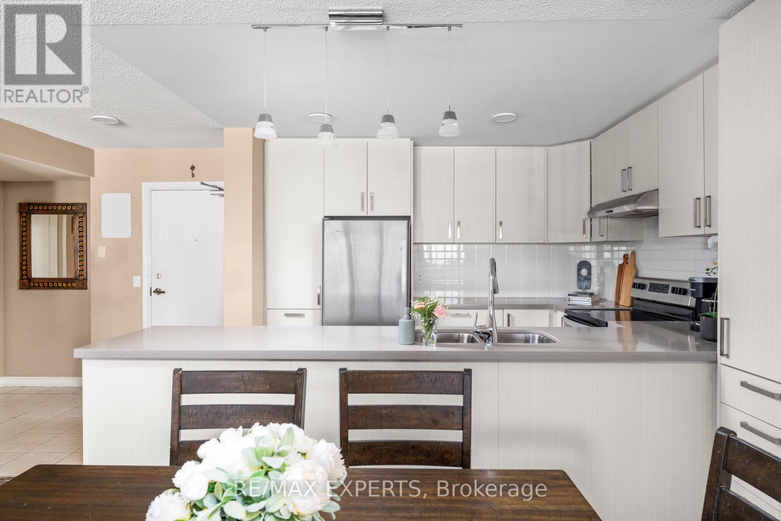 202 - 8026 Kipling Avenue, Vaughan, Ontario  L4L 2A1 - Photo 7 - N13632812