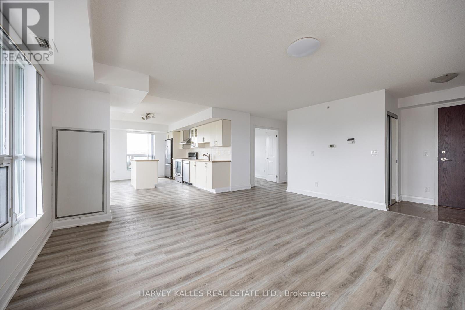 317 - 75 Norman Bethune Avenue, Richmond Hill, Ontario  L4B 0B6 - Photo 6 - N13632818