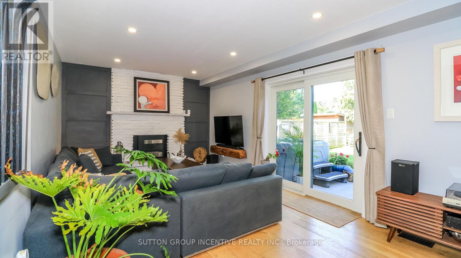 40 Varden Avenue, Barrie (Codrington), Ontario  L4M 4P1 - Photo 13 - S13632760
