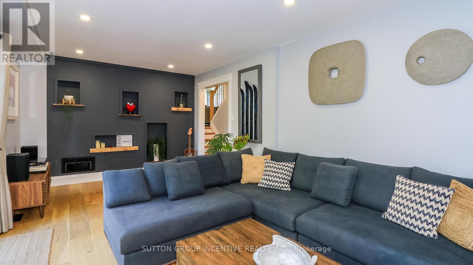 40 Varden Avenue, Barrie (Codrington), Ontario  L4M 4P1 - Photo 15 - S13632760